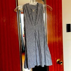 Women’s summer top by Max Studio